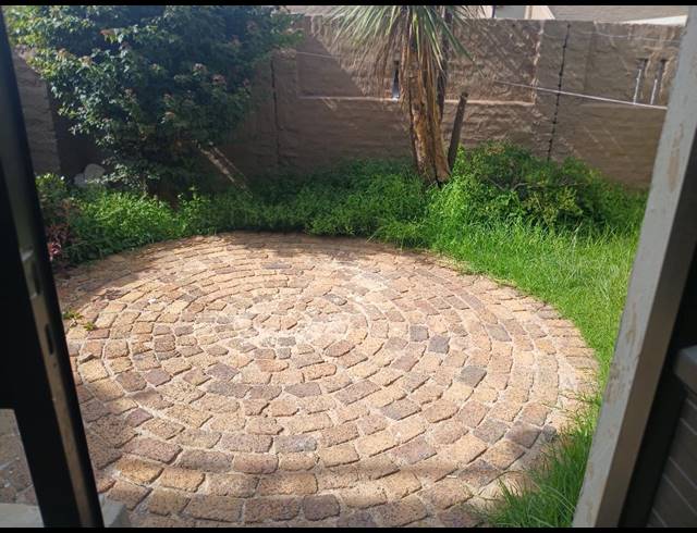 2 bed property to rent in ORMONDE